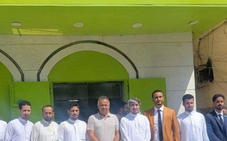 الجاوي و القطيبي يفتتحان فرع القطيبي للصرافة بمديرية المعلا