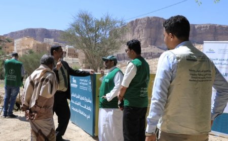 فريق البرنامج السعودي يتفقد ميدانيا مراحل مشروع تعزيز الأمن المائي بالطاقة المتجددة في حضرموت