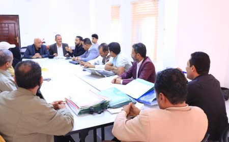 لقاء في تعز لبحث إدراج ضحايا “محرقة القاطرة” ضمن كشوفات شهداء وجرحى الحرب