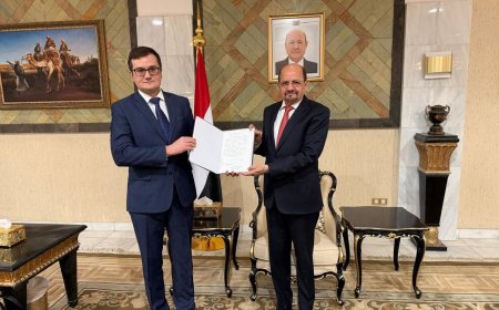 وزير الخارجية يتسلم نسخة من أوراق اعتماد السفير الروسي