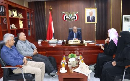 الوزير الأشول يناقش مع رئيسة الجهاز المركزي للإحصاء آليات تحديث قاعدة بيانات المنشآت الصناعية والتجارية