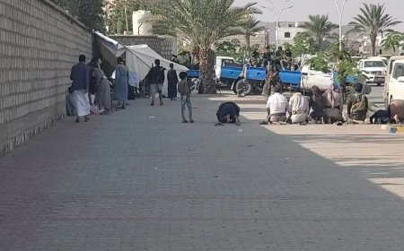 مأرب.جرحى الجيش ينصبون أول خيمة اعتصام للمطالبة بمستحقاتهم المالية.