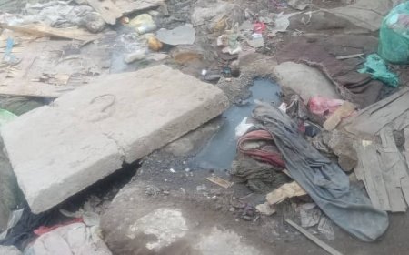 مياه المجاري تحاصر منازل المواطنين في حي عبدالقوي بالشيخ عثمان منذ ستة أشهر