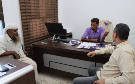 رئيس لجنة الخدمات بخورمكسر يبحث مع لجنة شركة الغاز آلية تنظيم عمل وكلاء الغاز في المديرية