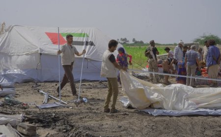 خلية الأعمال الإنسانية تقدم دعماً طارئاً لأسر متضررة من حريق في الخوخة.