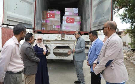 بحضور وزير الصحة بحيبح.. الإمداد الدوائي يتسلم شحنة أدوية ومستلزمات طبية مقدمة من تركيا