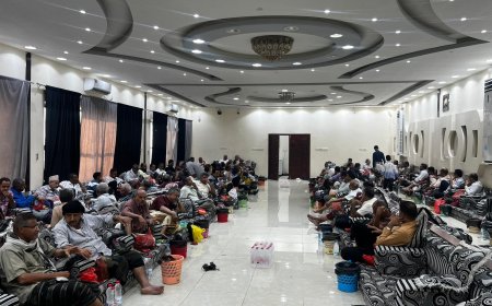 آل الرقيبي بعدن يستقبلون التعازي في وفاة أخيهم عبدالعزيز الرقيبي (رحمه الله تعالى)