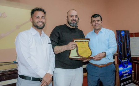 على طريق الاعتماد الأكاديمي.. كلية طب الأسنان عدن تنظم دورة تدريبية نوعية في تجميل الأسنان