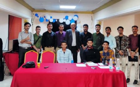 وسط أجواء تنافسية مميزة.. كلية الطب عدن تختتم التصفيات الأولية لمسابقتي الشعر العربي والخطابة 