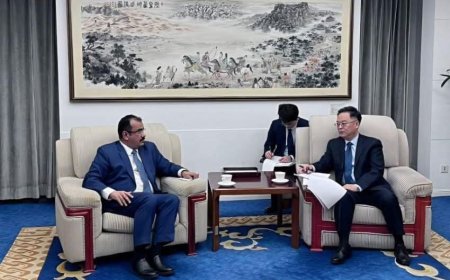 العود يلتقي مدير إدارة غرب آسيا وشمال إفريقيا بوزارة الخارجية الصينية