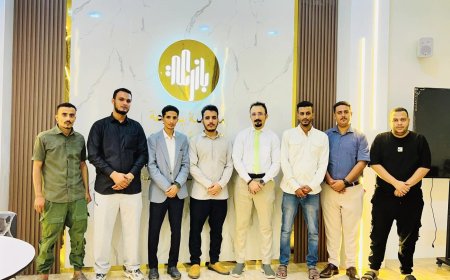 الإتحاد العام لطلاب جامعة عدن يناقش سبل تعزيز الشراكة مع سكن بازرعة للطالب الجامعي .