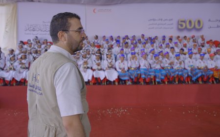 تعز.. المخا تزف500 عريس وعروس بدعم الهلال الأحمر الإمارتي وخلية الأعمال الإنسانية.