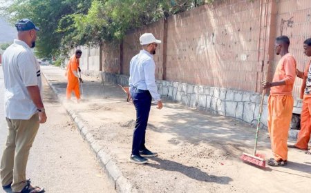 مدير صيرة يؤكد على ضرورة تعزيز دور المجتمع في الحفاظ على النظافة