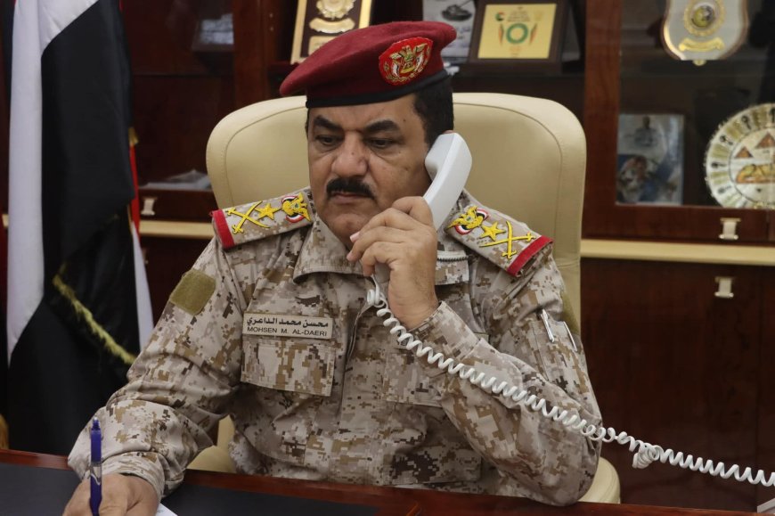 وزير الدفاع يشدد على ضرورة اتخاذ الإجراءات اللازمة لمصابي حادث العرقوب ويعزي أسر الضحايا