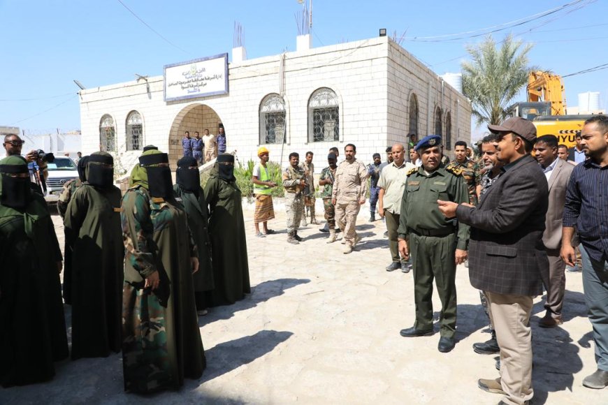 محافظ حضرموت الأستاذ مبخوت بن ماضي يضع حجر الأساس لمركز الشرطة النسائي النموذجي بمدينة المكلا لتعزيز الأمن الاجتماعي