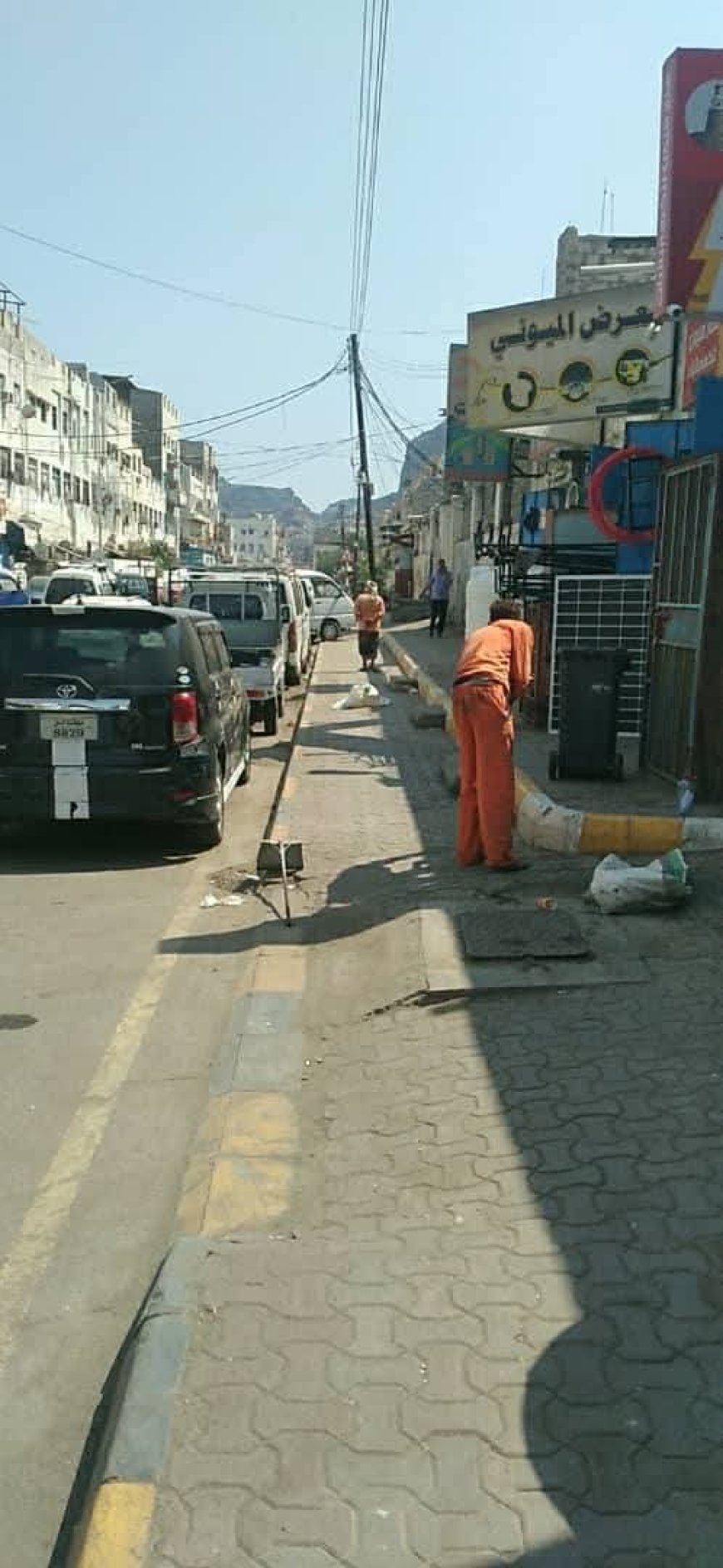 استمرار حملات النظافة في شوارع وأحياء المعلا 