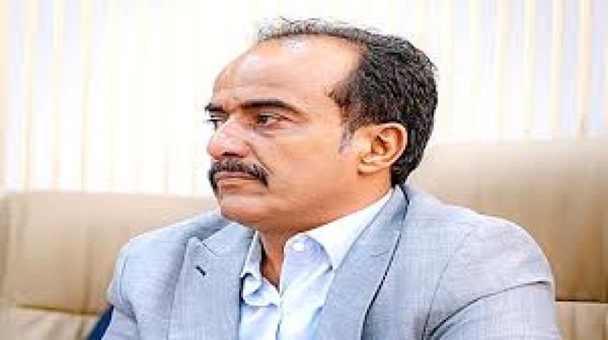 السقلدي يشيد بجهود مأمور خور مكسر عواس الزهري للنهوض بالمديرية