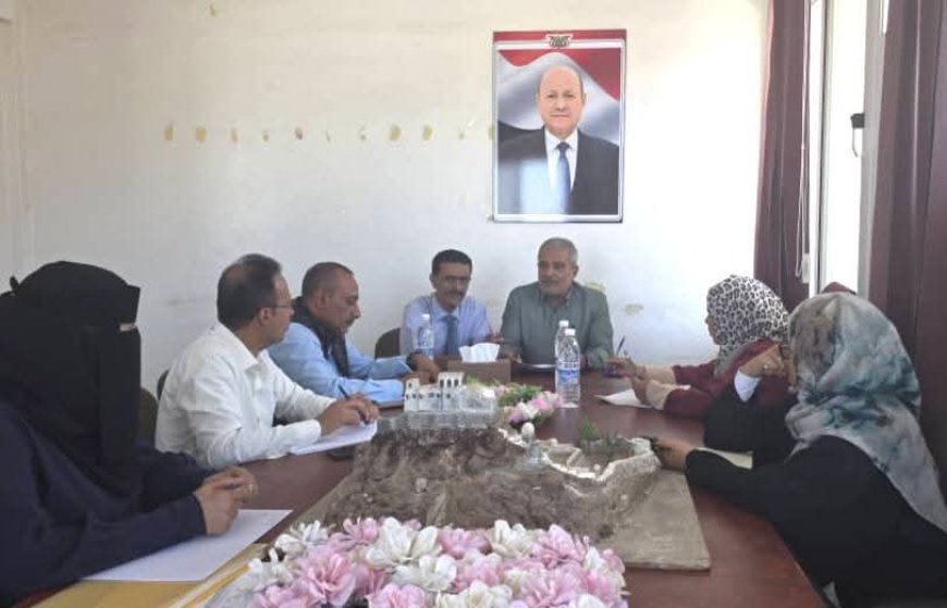 تعز.اجتماع بـ«القاهرة» يُقر الدراسات والمواصفات والتكلفة التقديرية لتنفيذ جولة الشهيدة أفتهان «عصيفرة سابقًا».