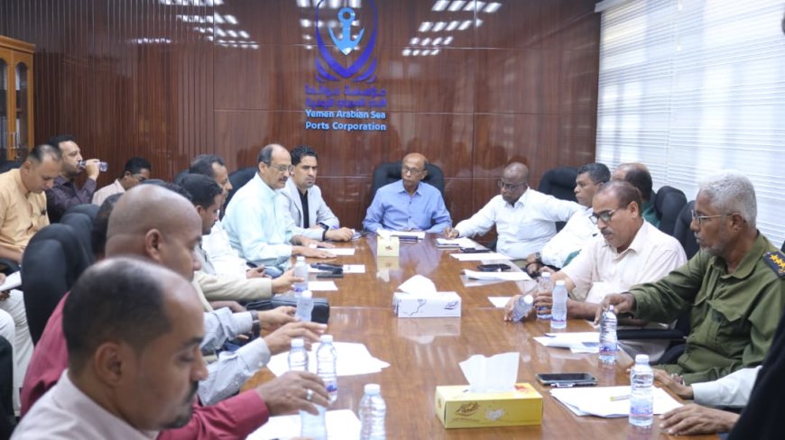 اجتماع موسّع في ميناء المكلا يناقش تقييم الاحتياجات الصحية وجاهزية الطوارئ