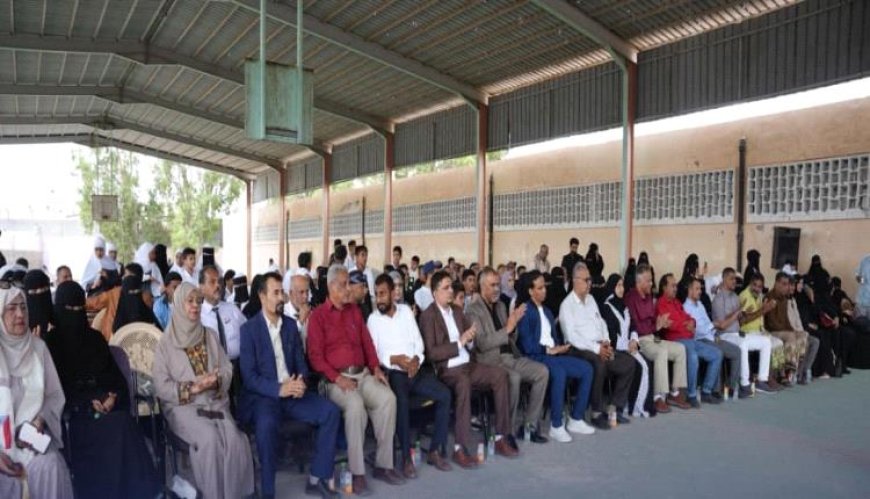 برعاية المجلس الانتقالي.. مدرسة أوسان بالمعلا تحتفي بالذكرى الـ58 لعيد الاستقلال  بمهرجان فني