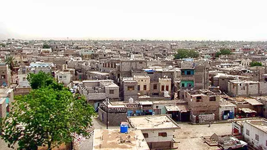 لحج : إنقاذ طفلة سقطت في بئر عمقها 25 مترا.. ( صورة )