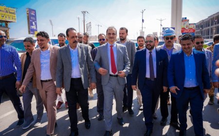 لملس و الحريزي يفتتحان مشروع إعادة تأهيل شارع معارض السيارات في الشيخ عثمان 