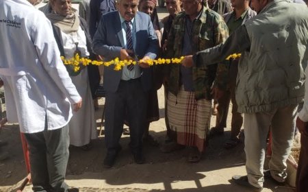 تعز – تدشين المخيم الطبي الثامن بمركز الأشروح قدس الطبي بمديرية المواسط