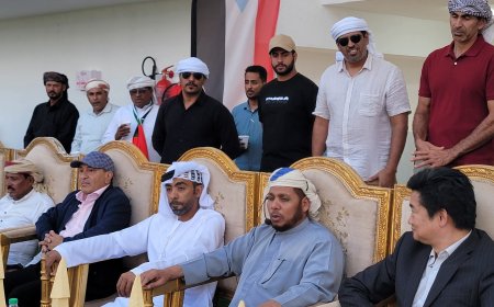 الثقلي والوالي يفتتحان استاد الاتحاد الرياضي بسقطرى بدعم من مؤسسة خليفة