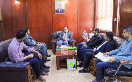 الوزير السقطري.. يناقش مع مؤسسة صلة للتنمية المشاريع المنفذة بالقطاعين الزراعي والسمكي