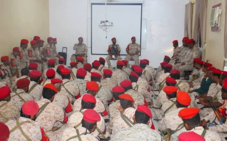 توجيه الشرطة العسكرية فرع المكلا ينفذ محاضرة توعوية بعنوان " القيم والثوابت العسكرية في ادارة الازمات