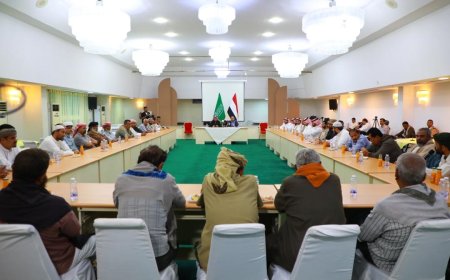 محافظ حضرموت والوفد السعودي يلتقيان الوجهاء والأعيان  والقيادات السياسية والاجتماعية بمحافظة حضرموت