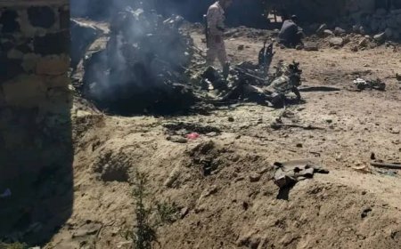 تعز.. انفجار عبوة ناسفة في سيارة  تقف بجوار سور إدارة أمن مديرية الشمايتين