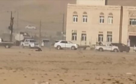 مسلحون قبليون ينهبون مقر اللواء 11 حرس حدود بحضرموت بعد السيطرة عليه