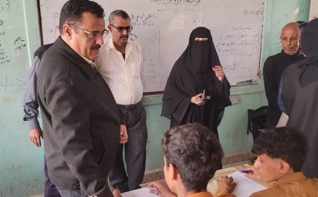 خلال تدشينه إختبارات الفصل الدراسي الأول مدير عام المنصورة يؤكد أهمية الإمتحانات في ترسيخ المعلومات لطلبة المدارس