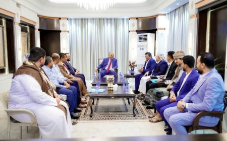 بعد الاحداث الاخيرة .. الزُبيدي يستقبل وفدًا من أبناء المهرة ..(  أبرز ما جاء في اللقاء)