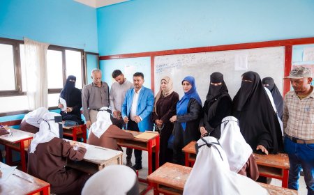 وسام معاوية ونوال جواد يتفقدان امتحانات الشيخ عثمان