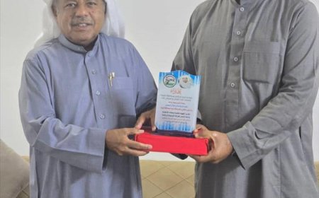 لجنة الحكام بشبوة تكرم الشيخ ناصر باحله تقديراً لدعمه المتواصل للحركة الرياضية