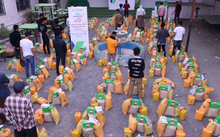 بدعم من مؤسسة صلة .. مؤسسة أفق توزع سلال غذائية للمراكز والعزب الطلابية بمحافظة تعز