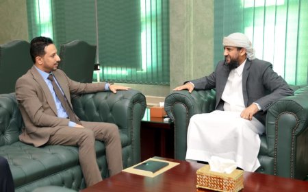 المحرمي يلتقي رئيس هيئة الأراضي  ويطلع على خطط تطوير الأداء 