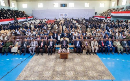 اللواء العرادة يشهد حفل تخرج 1139 طالباً وطالبة في جميع التخصصات بجامعة إقليم سبأ