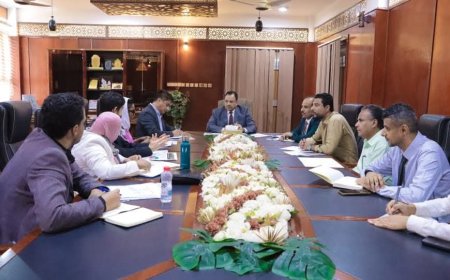 الوزير السقطري يبحث مع برنامج الغذاء العالمي دعم مشاريع القطاعين الزراعي والسمكي