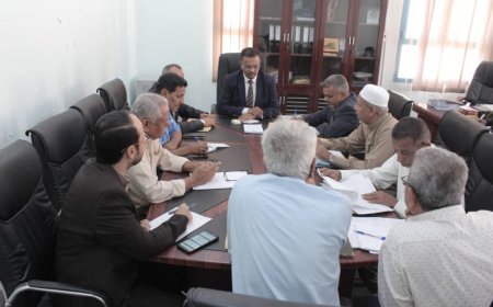 الأمين العام لمحلي حضرموت يرأس اجتماعاً استثنائياً لإقرار الموازنة المالية للمحافظة للعام 2026م