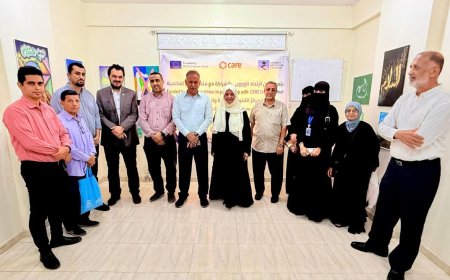 الجاوي يدشّن المعرض الختامي لمشروع “السلام ورواد الفنون” في مديرية المعلا