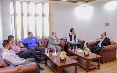 وزير النقل يلتقي المنسق الإقليمي لمكتب الأمم المتحدة لمكافحة المخدرات والجريمة لبحث سُبل دعم قطاعات النقل