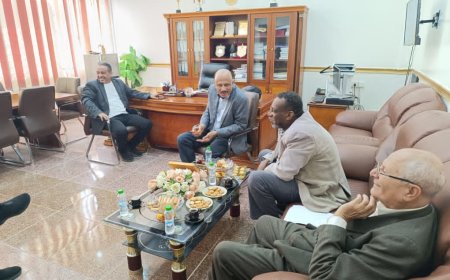 لمتابعة استعدادات امتحانات البورد.. وفد المجلس العربي للاختصاصات الصحية والطبية يزور كلية الطب بجامعة عدن 