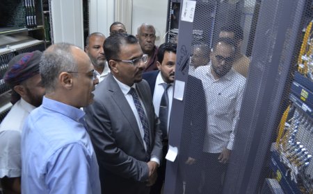 برعاية الخنبشي..  أمين محلي حضرموت يدشّن استكمال تشغيل 18 محطة اتصالات جديدة البساحل حضرموت