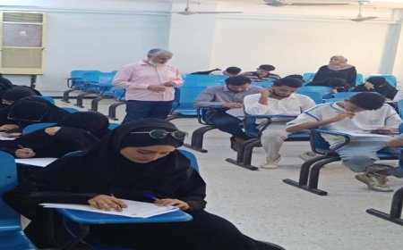 كلية الصيدلة بجامعة عدن تدشن امتحانات الفصل الدراسي الأول للعام الأكاديمي 2025–2026م