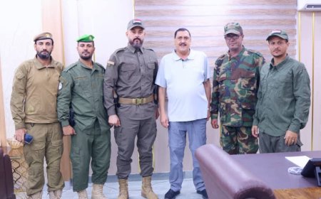 مدير عام شرطة عدن يشيد بجهود قوات الطوارئ ويكرم قيادتها الأمنية.