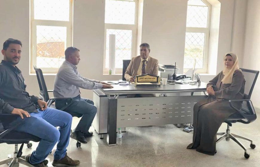 مديرة عام التذاكر تنفذ نزولاً ميدانياً إلى مطار سقطرى الدولي وتبحث مع مدير عام مطار سقطرى آليات تطوير إصدار التذاكر