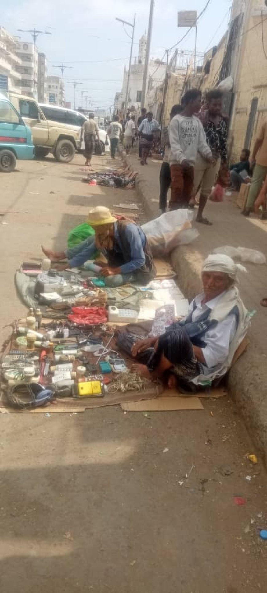 العم  محمد عيده ..  بين سوق الشيخ عثمان   وقسوة الأيام